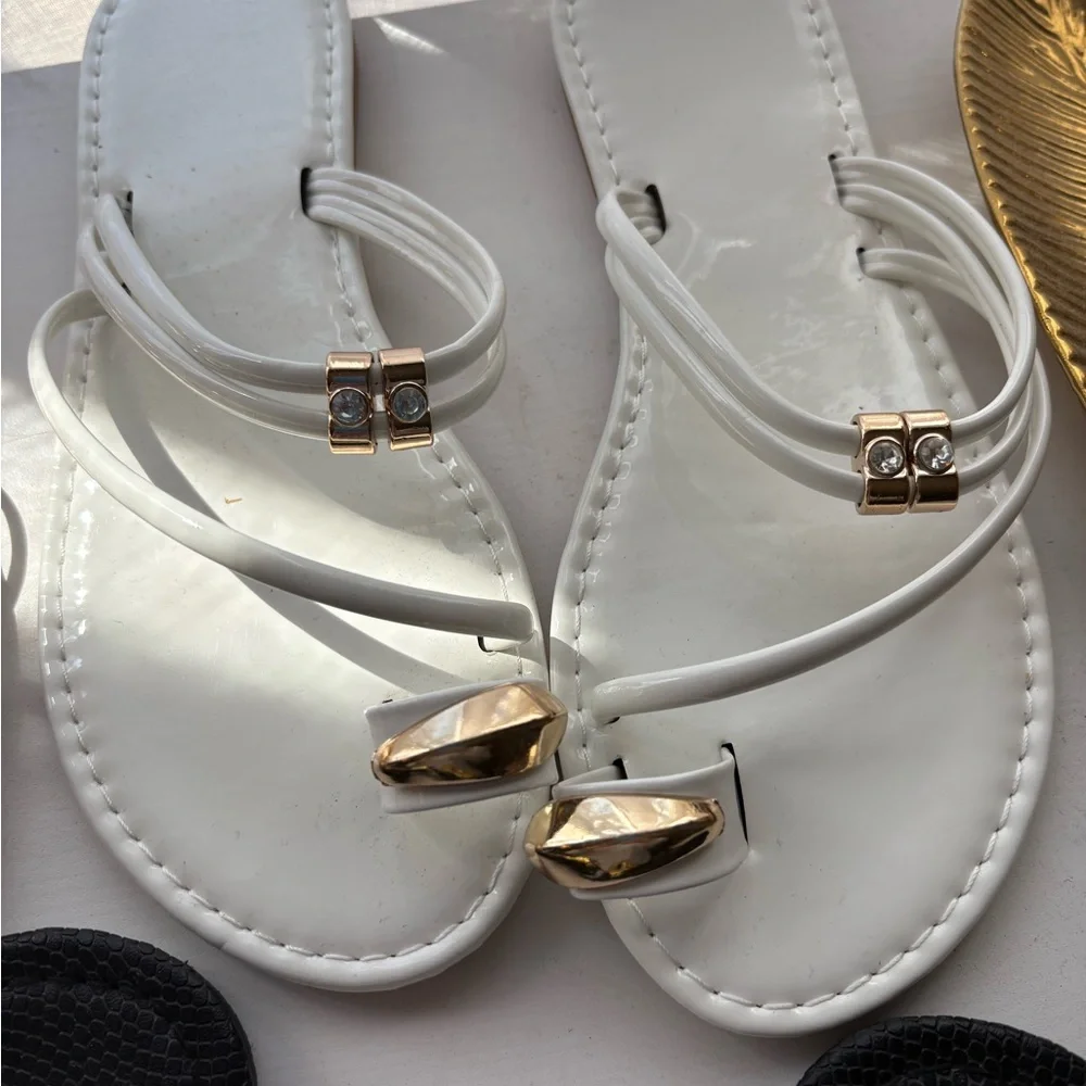 Bundle of 4 Women’s Sandals - Picture 4 of 5